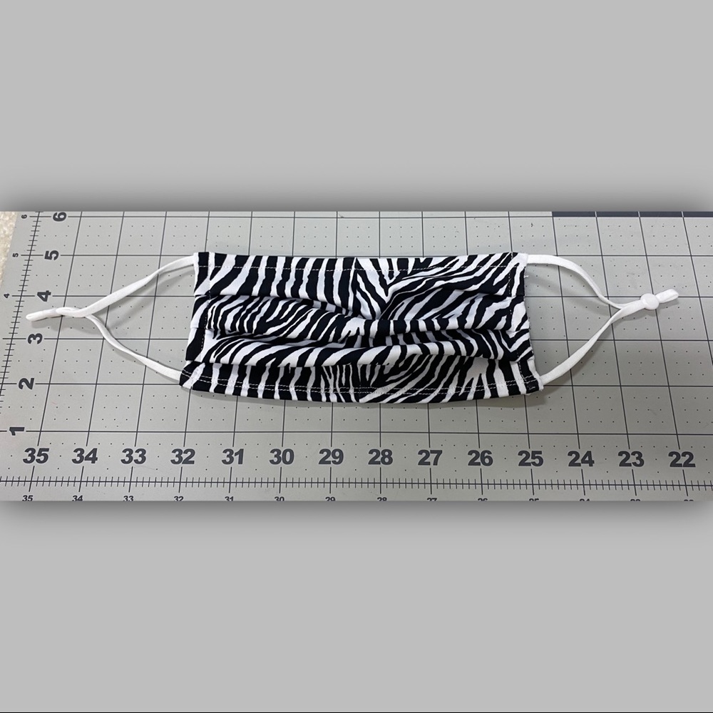 Zebra print mask with nose wire
